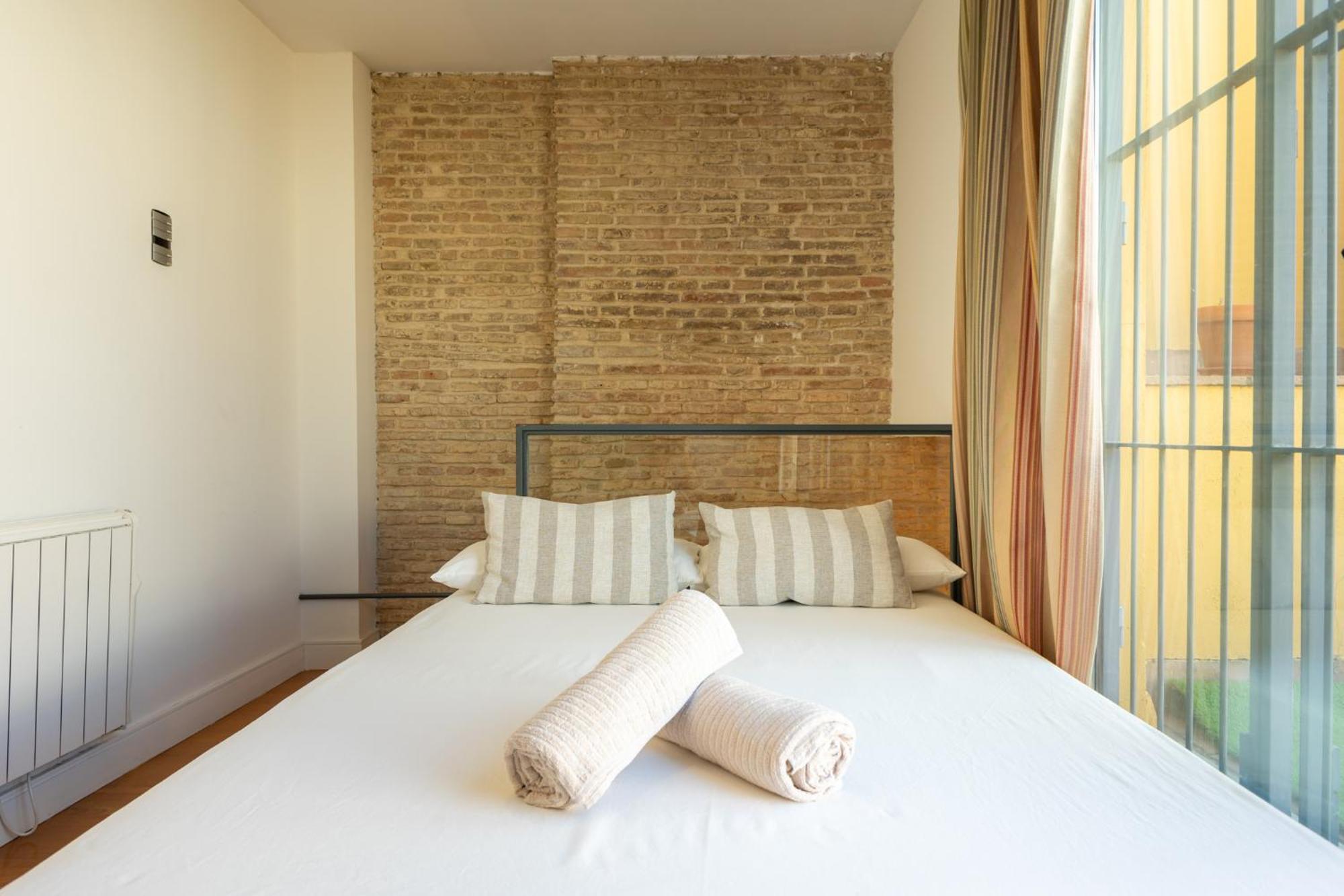 La Maestranza Charming One Or Two Bedrooms Apartments By Ocityzen Seville Ngoại thất bức ảnh