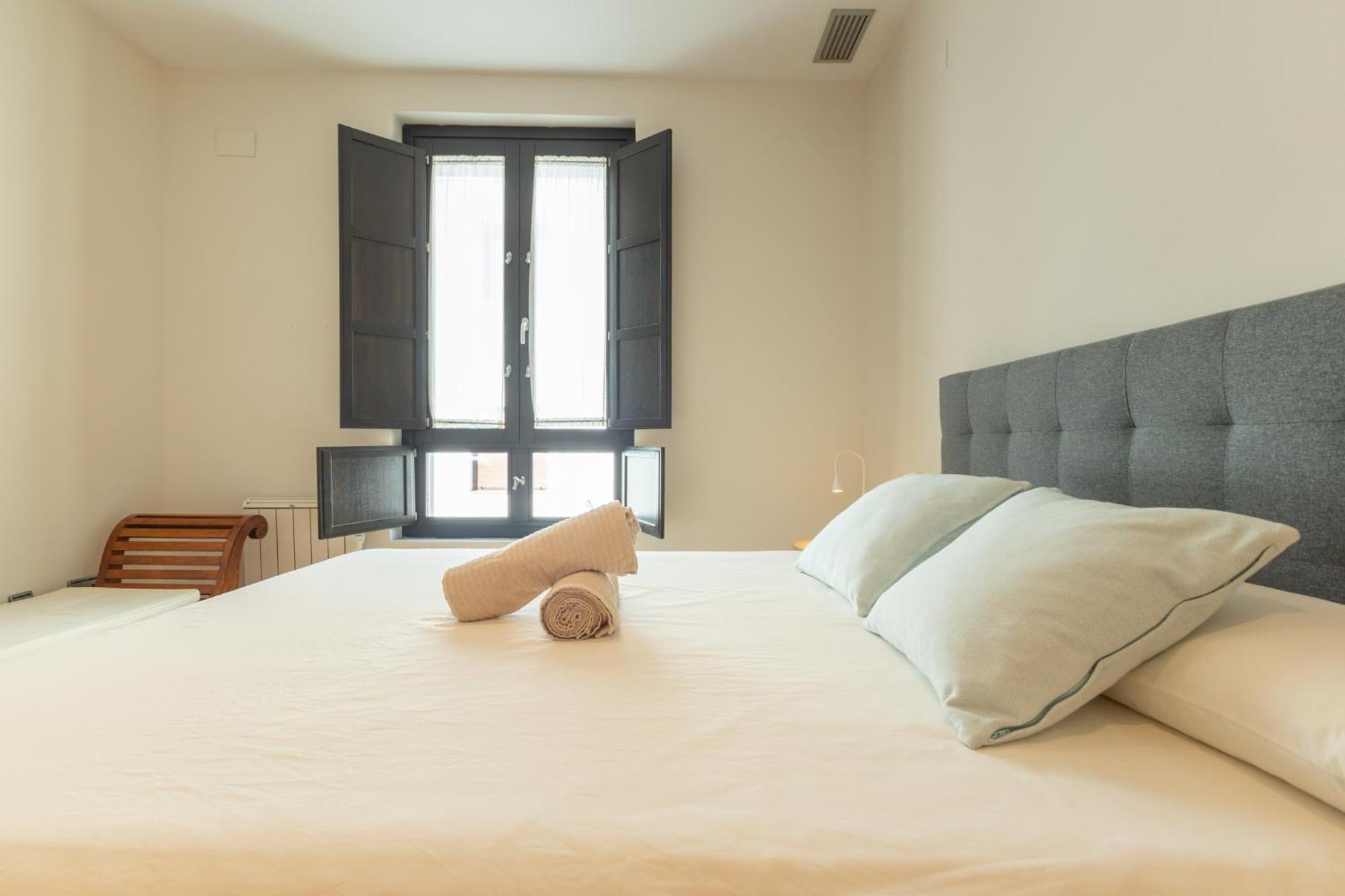 La Maestranza Charming One Or Two Bedrooms Apartments By Ocityzen Seville Ngoại thất bức ảnh