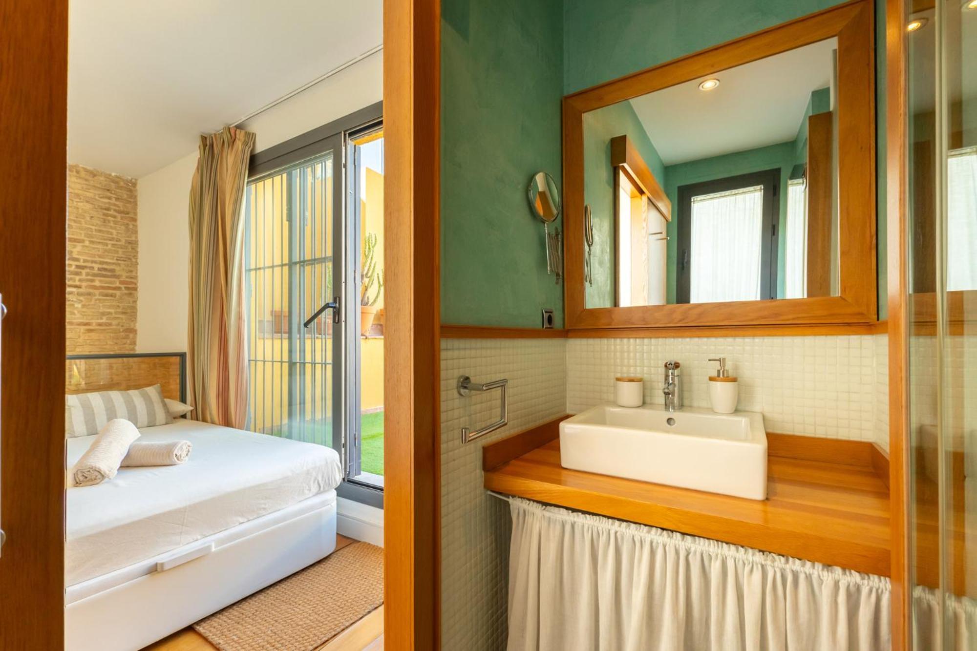 La Maestranza Charming One Or Two Bedrooms Apartments By Ocityzen Seville Ngoại thất bức ảnh